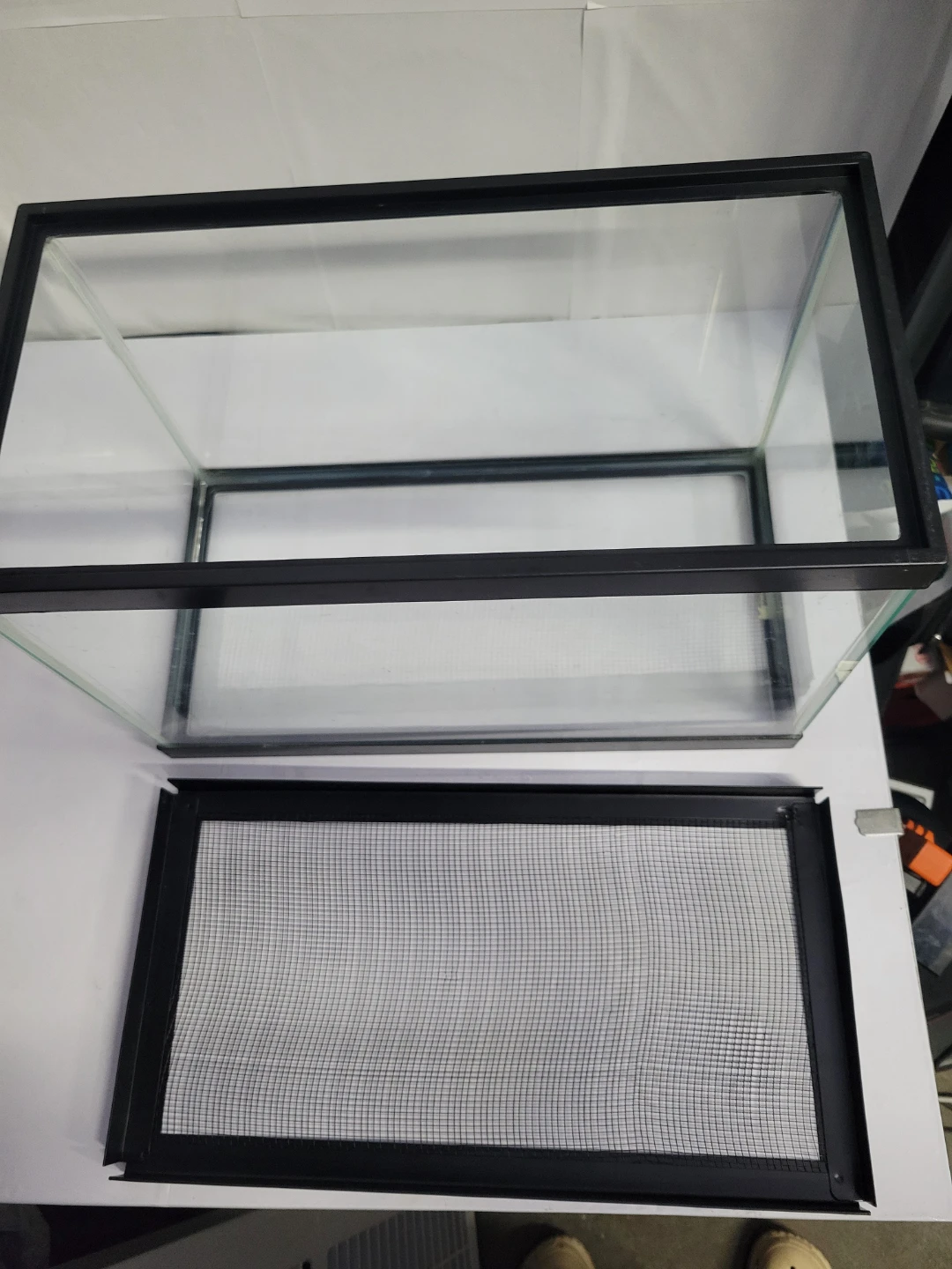 Glass Terrarium with Mesh Screen Lid - photo 3