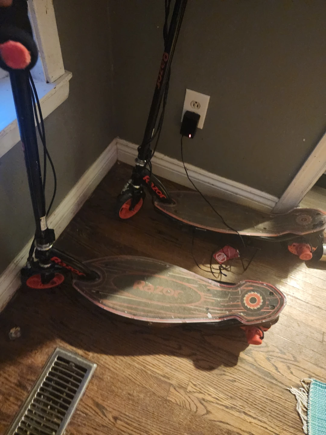Razor Electric Scooters - photo 3