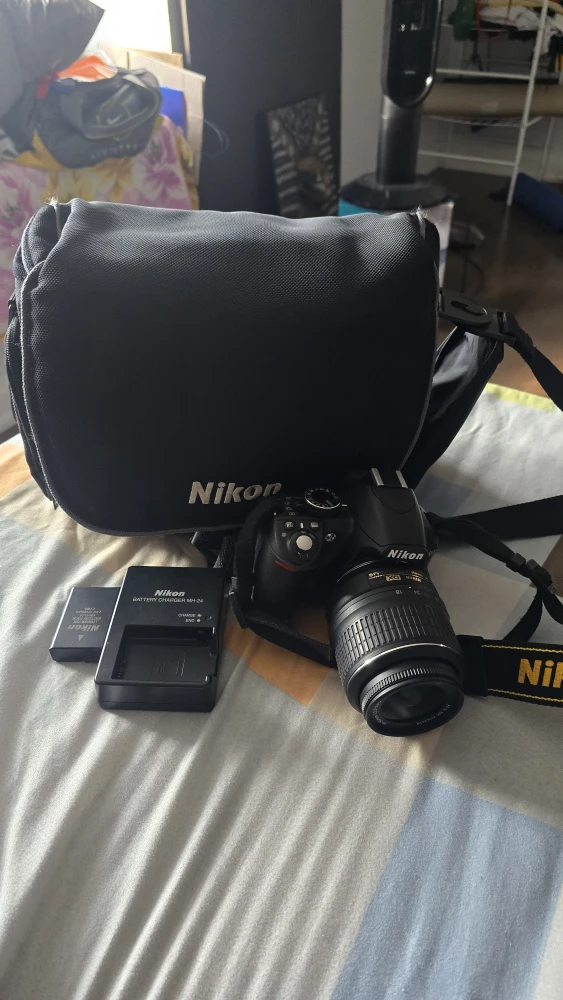 Nikon D3100 Digital Camera with Lens and Bag - photo 4