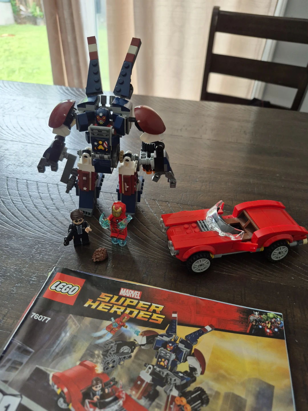 LEGO Marvel Super Heroes 76077 Iron Man Detroit Steel set