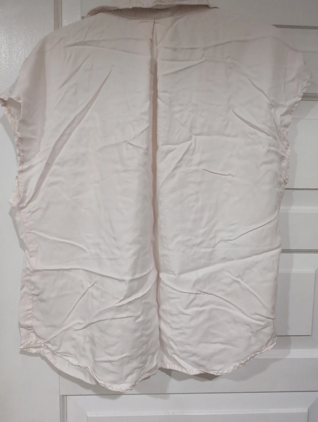 Calvin Klein Jeans Sleeveless Button Up Shirt - photo 2