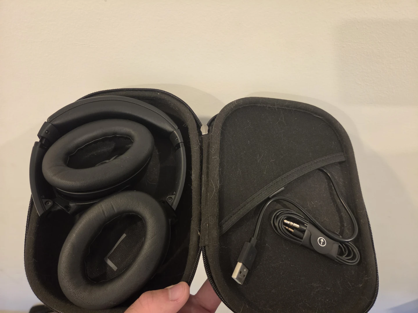 Bose QuietComfort 45 Headphones - photo 4