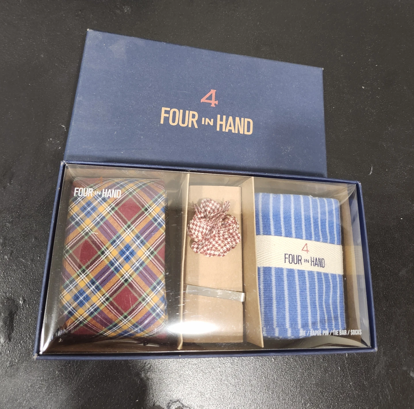 Four In Hand Men's Accessory Gift Set