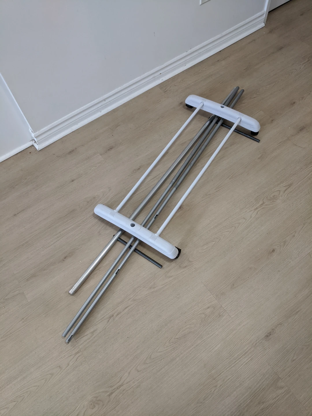 Collapsible Rolling Garment Rack - photo 4