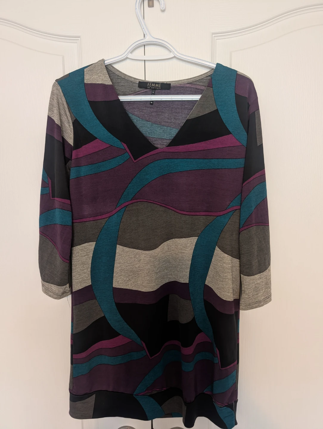 Dresses all medium some are stretchy and can fit a large size - photo 2
