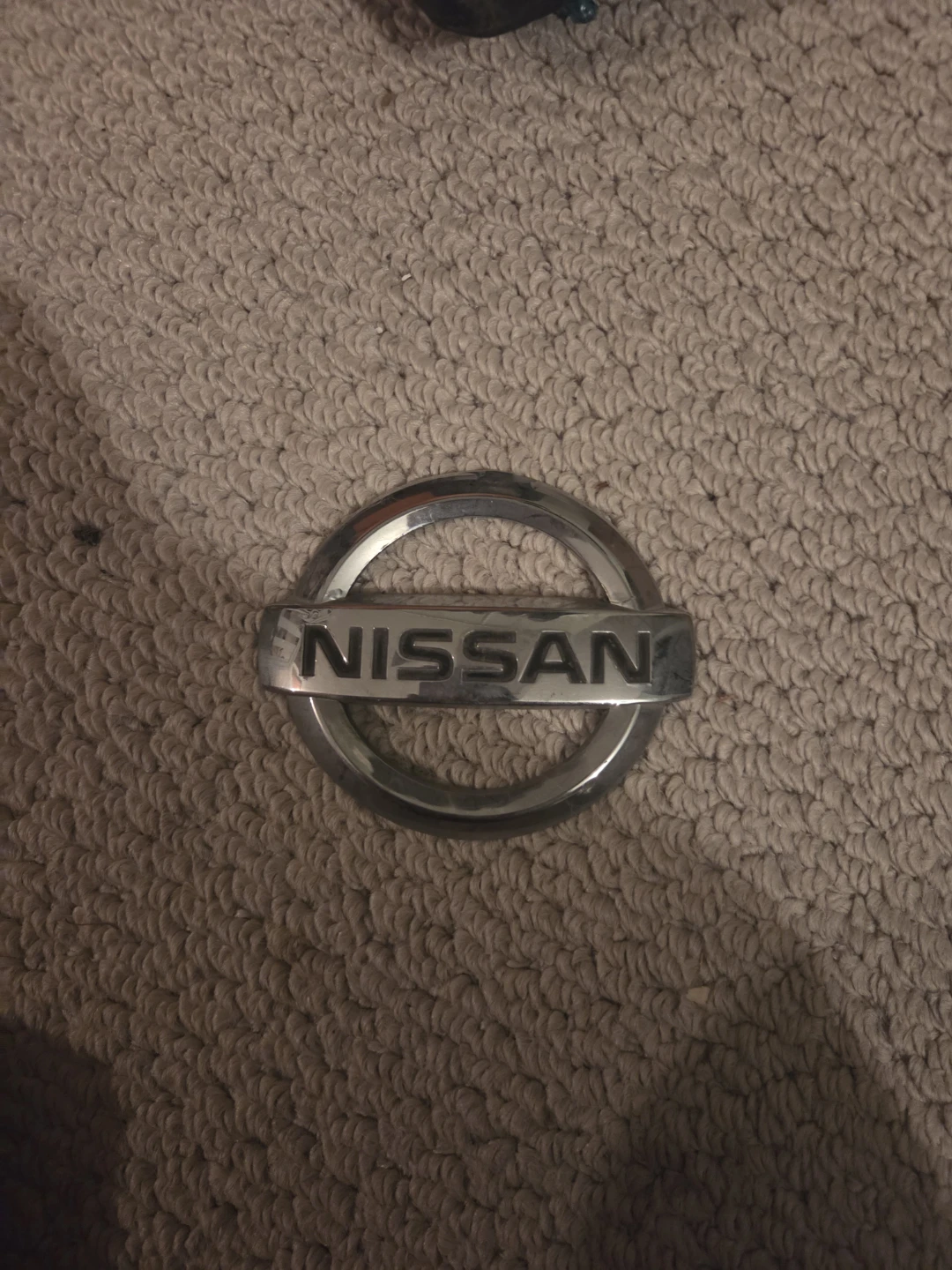 Nissan altima and nissan rogue OEM emblems - photo 3