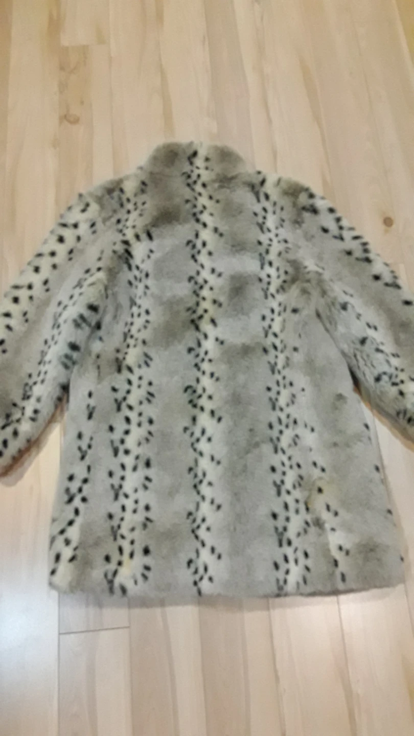 Laura Petires Faux Fur Leopard Print Coat - photo 5