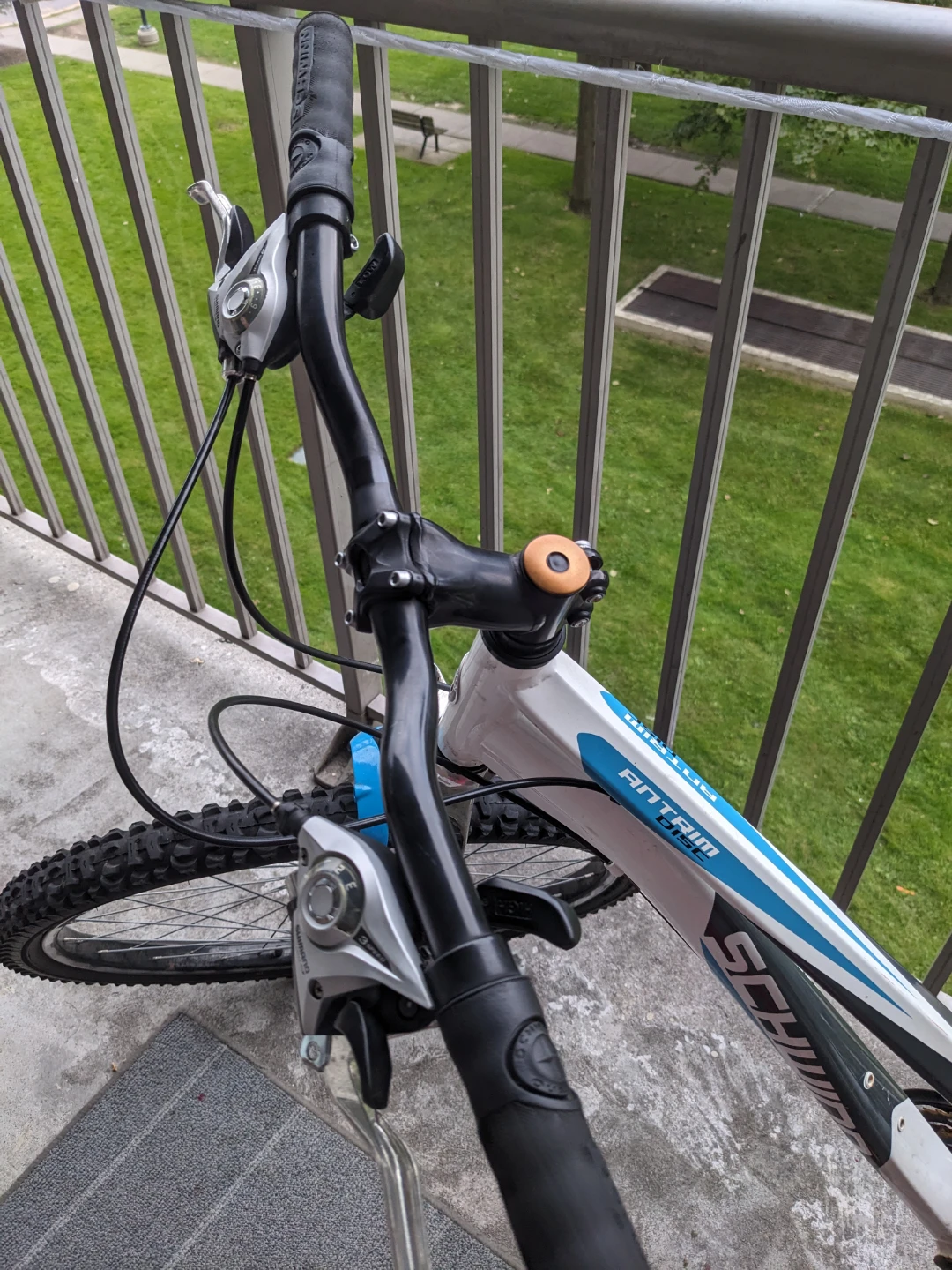 Schwinn Antrim Mountain Bike - photo 5