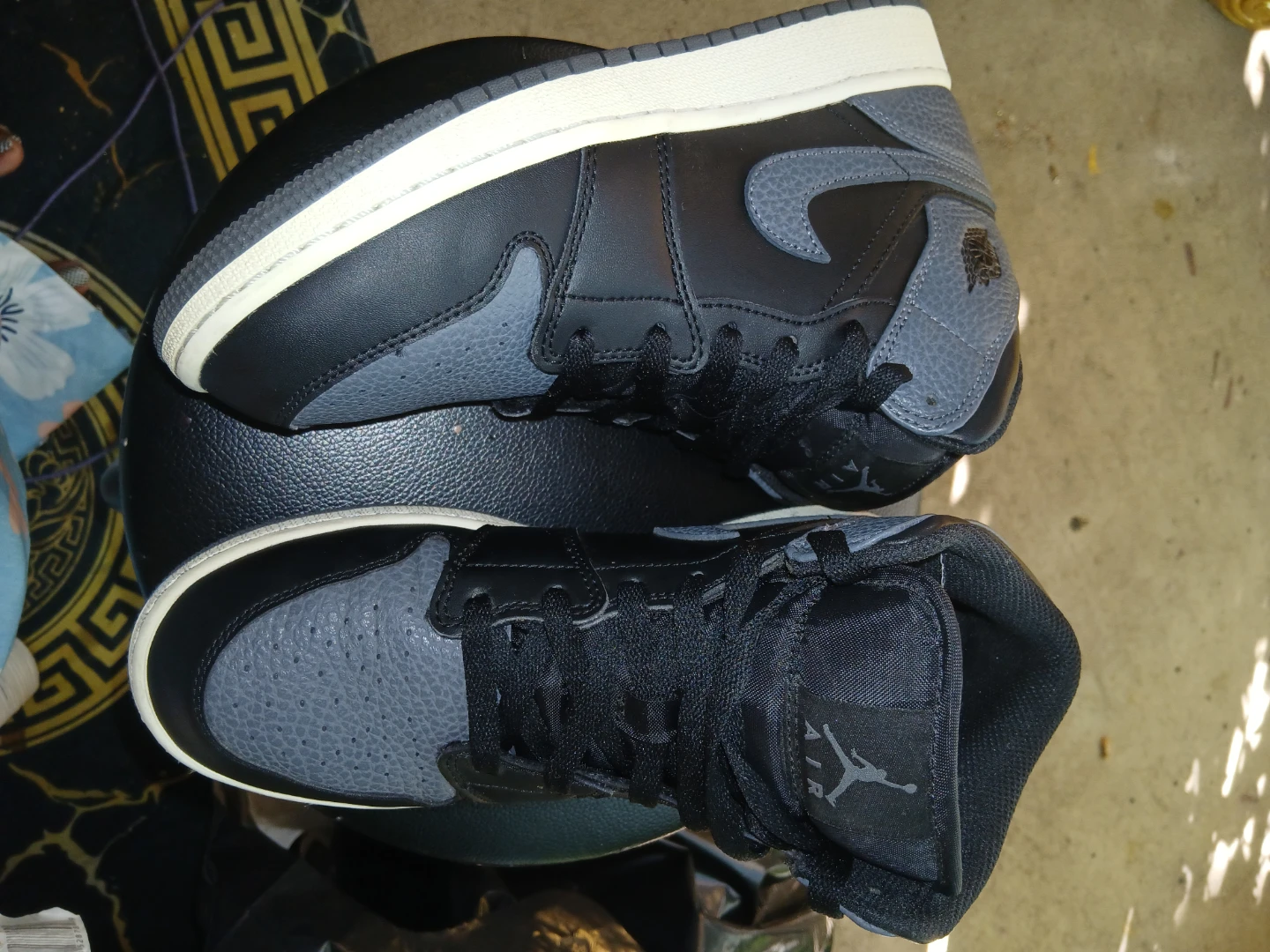 Air Jordan 1 Mid SE Men's Shoes