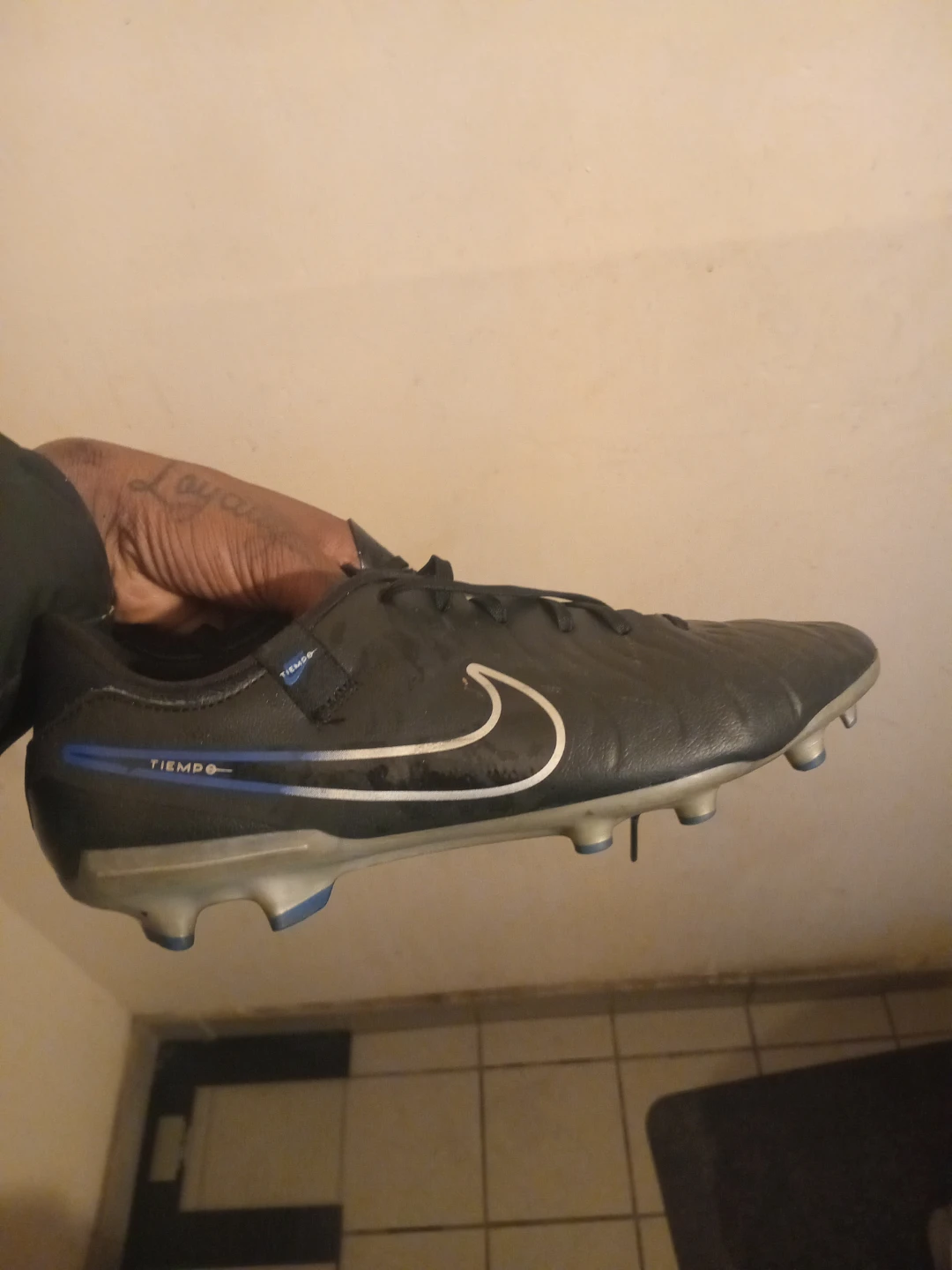 Size 10 nike cleats