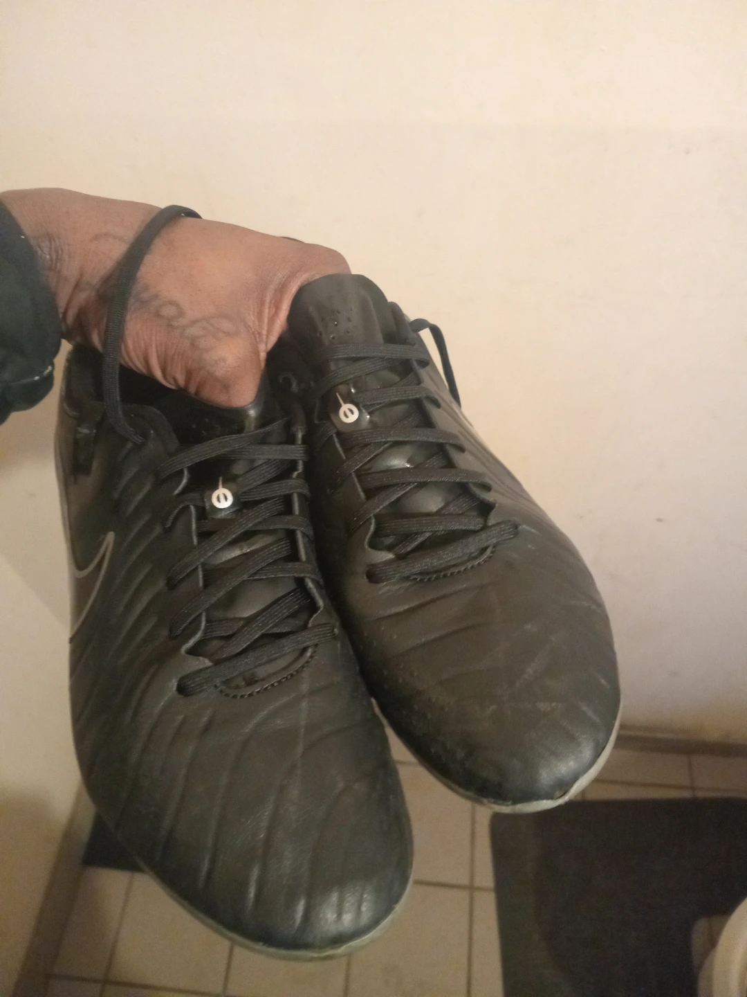 Size 10 nike cleats - photo 3