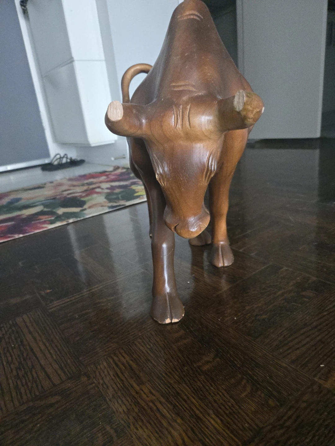Wooden Bull Figurine - photo 2