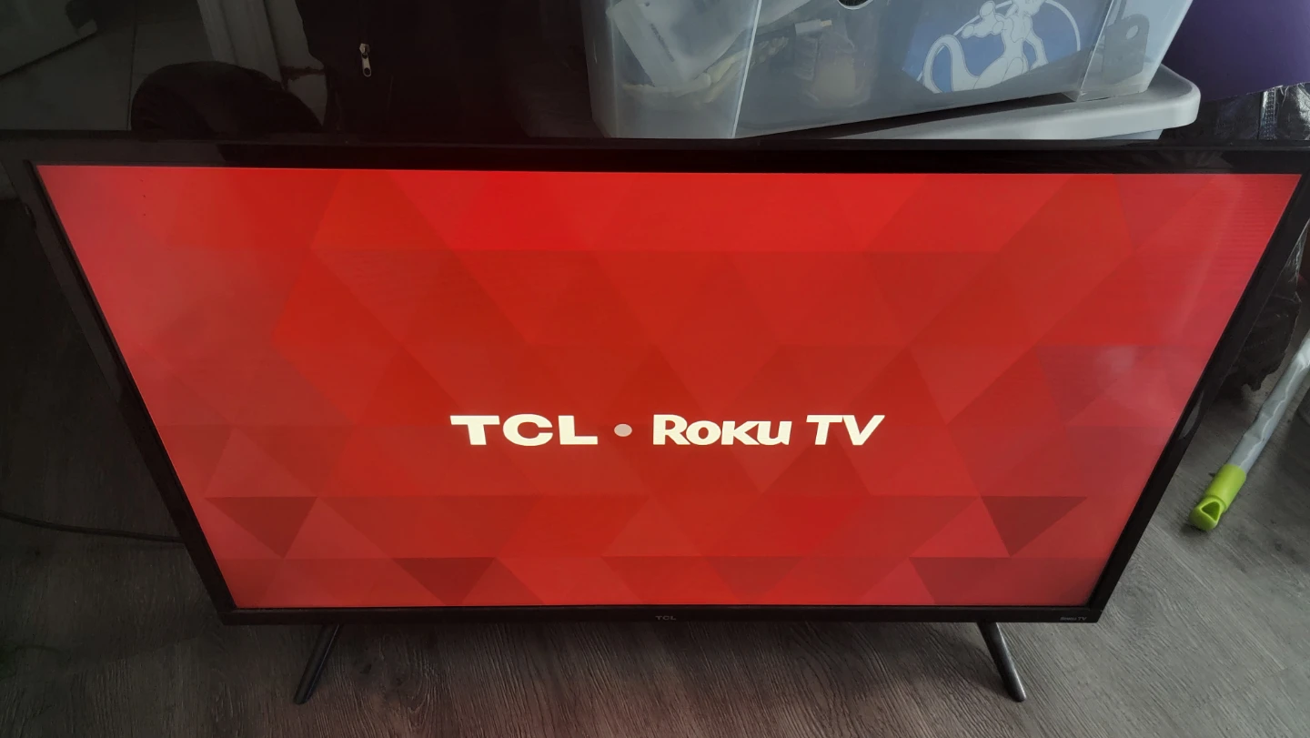 32" TCL Smart TV - photo 2