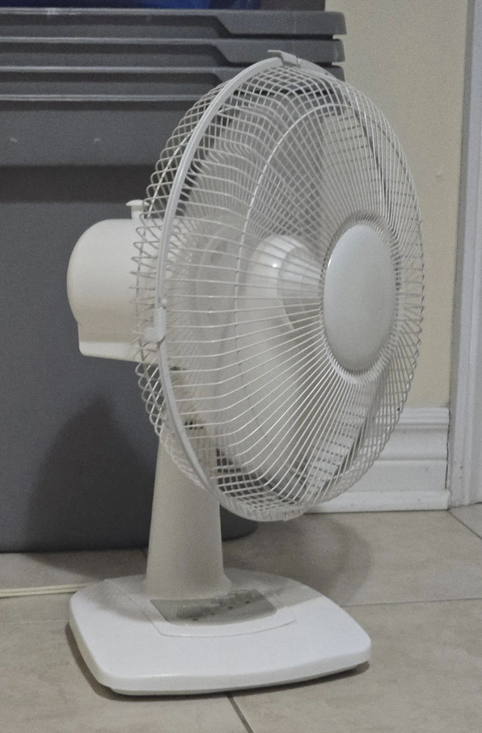 White Table Fan - photo 2