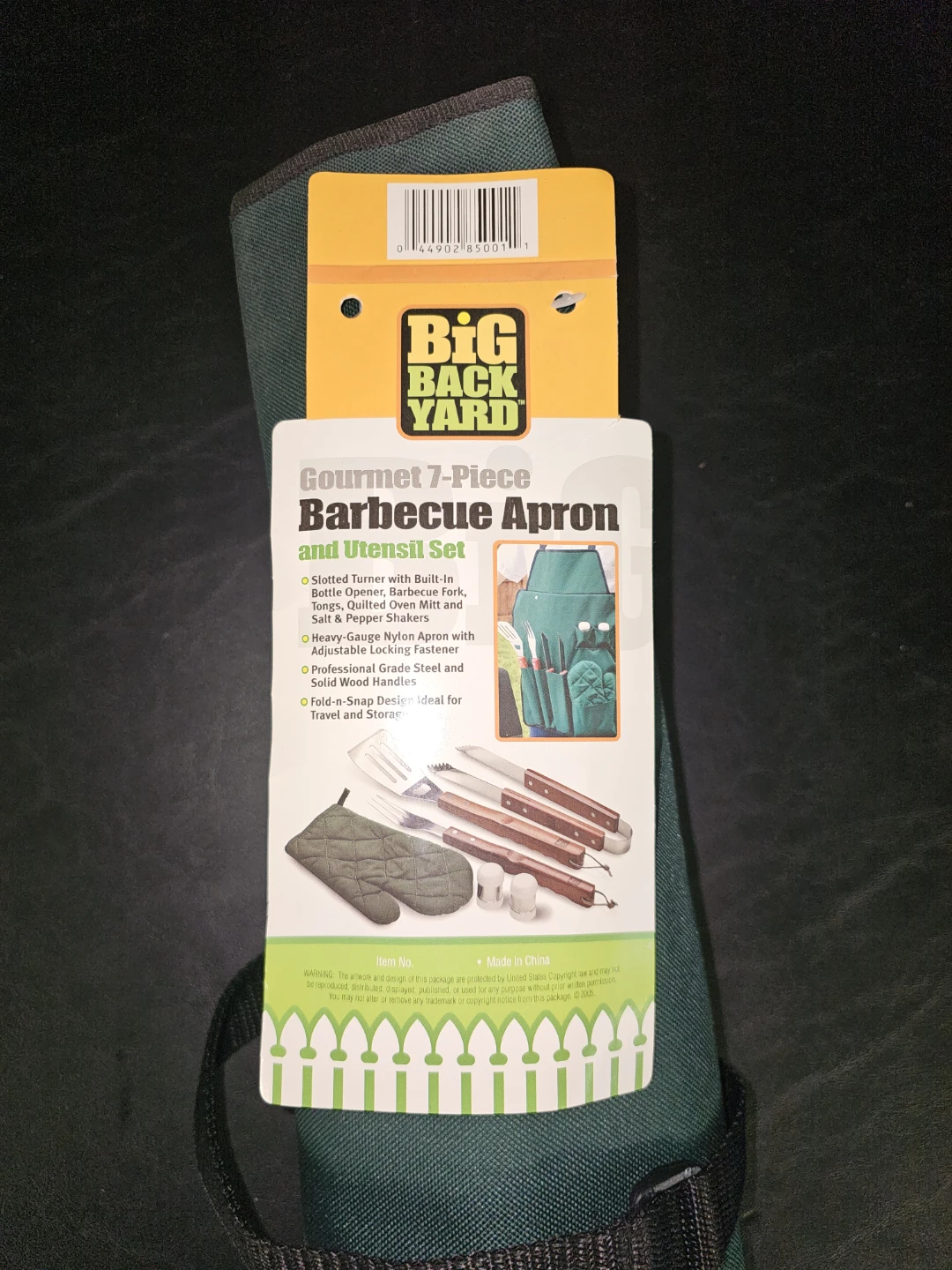 7 piece Barbecue Apron and tools new