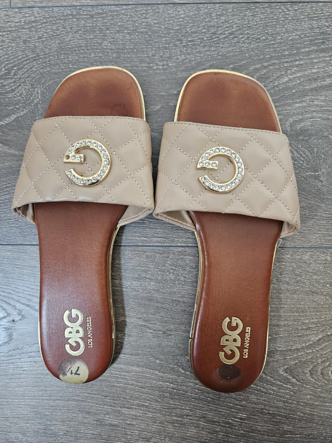 GBG Los Angeles Beige Quilted Slides - Size 7.5 - photo 3