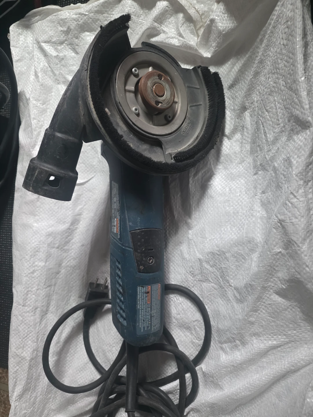 Bosch Angle Grinder - photo 3