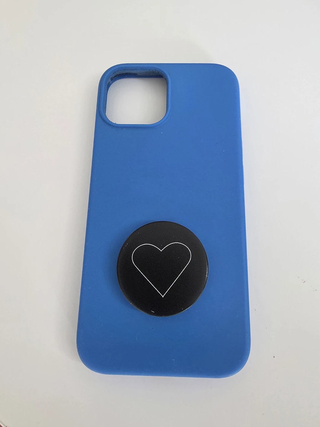 Blue XO Poppy iPhone 15 case