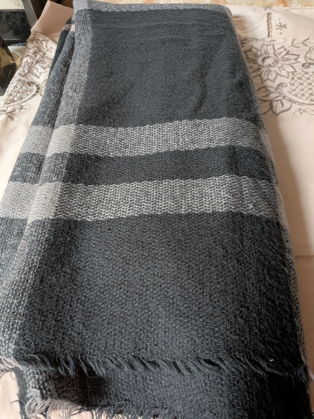 Women's scarf