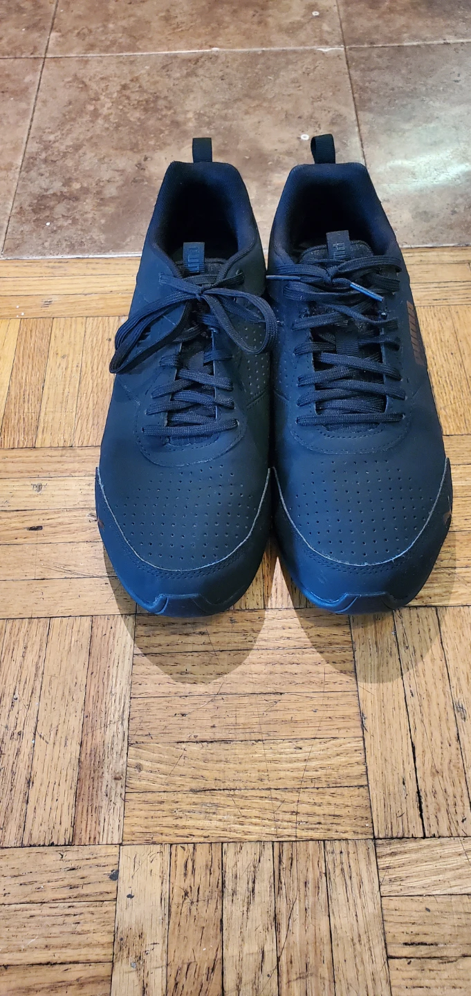 Men's Black Puma Shoes Size 9.5