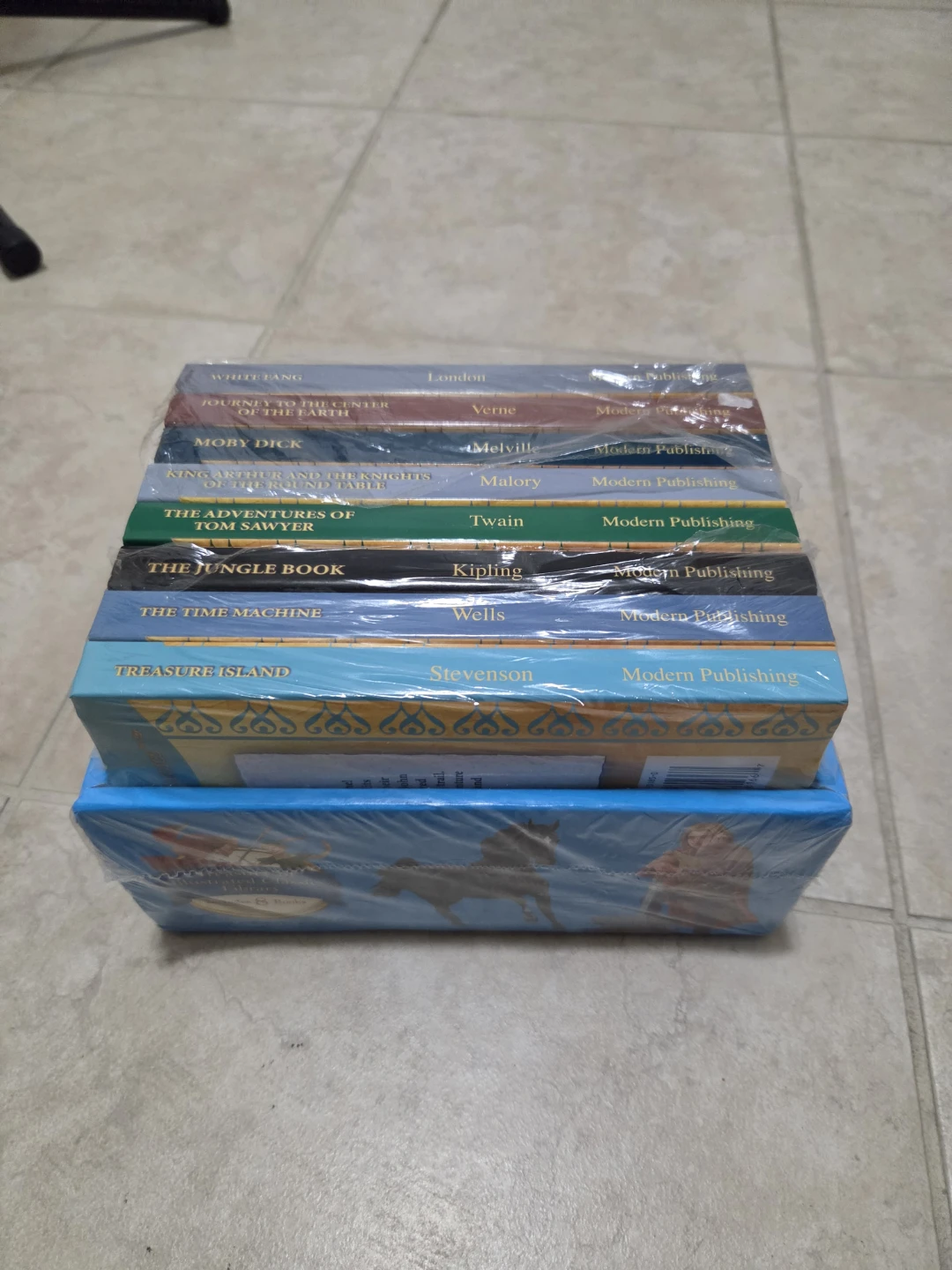 Old vintage classic literature books - photo 3