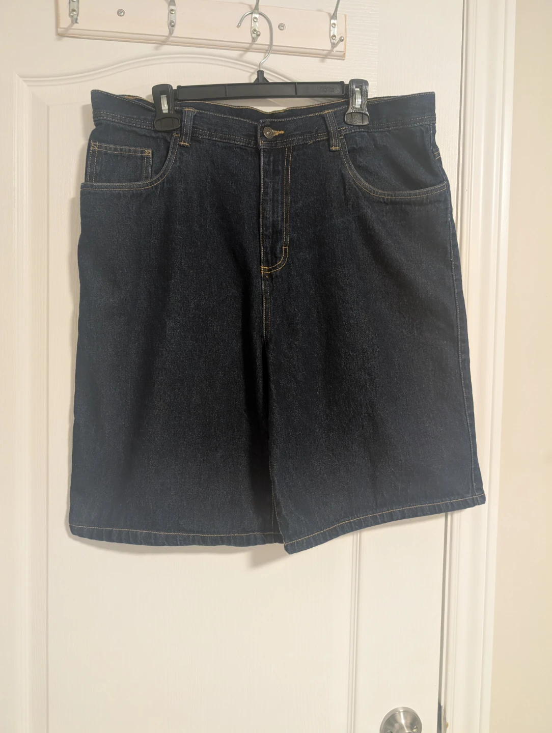 Men's Dark Wash Denim Shorts - photo 3