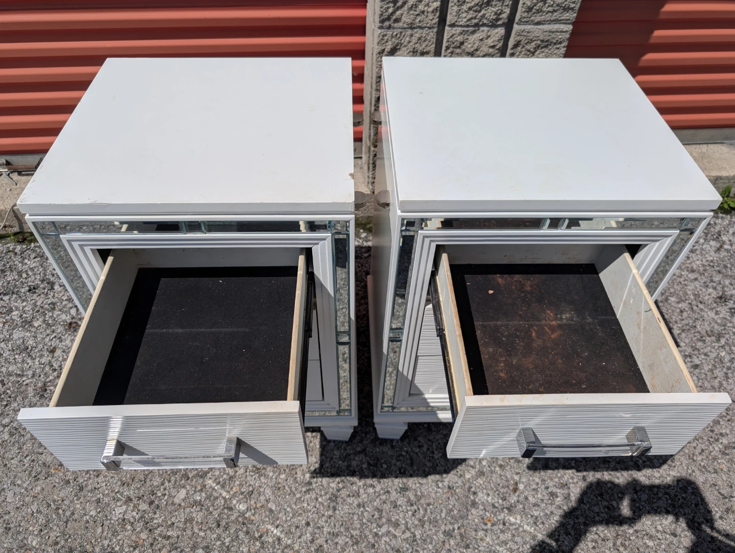 Pair of White Mirrored Nightstands - photo 4