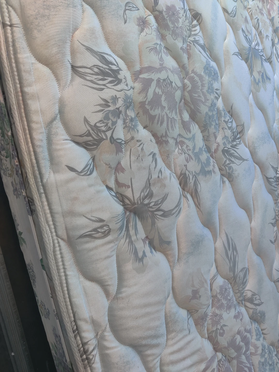 Queen Mattress - photo 3