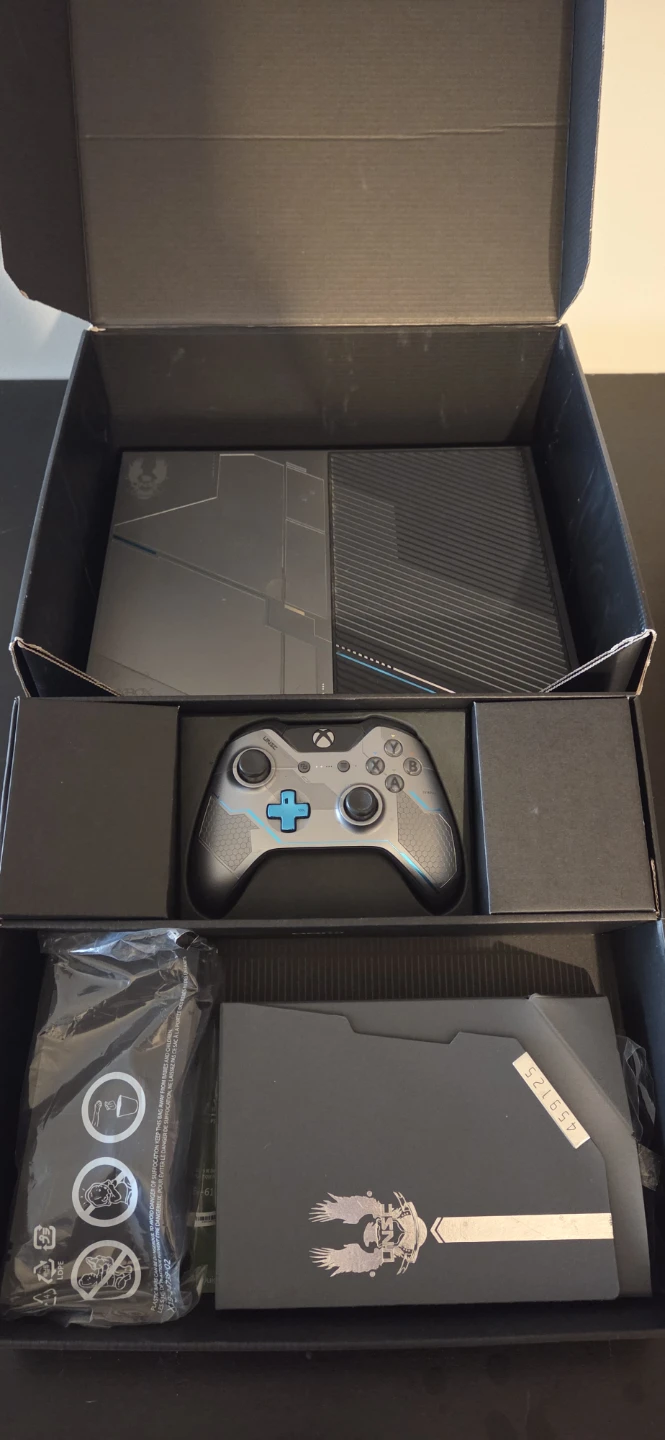 Halo 5 Guardians X-Box 360 - photo 3