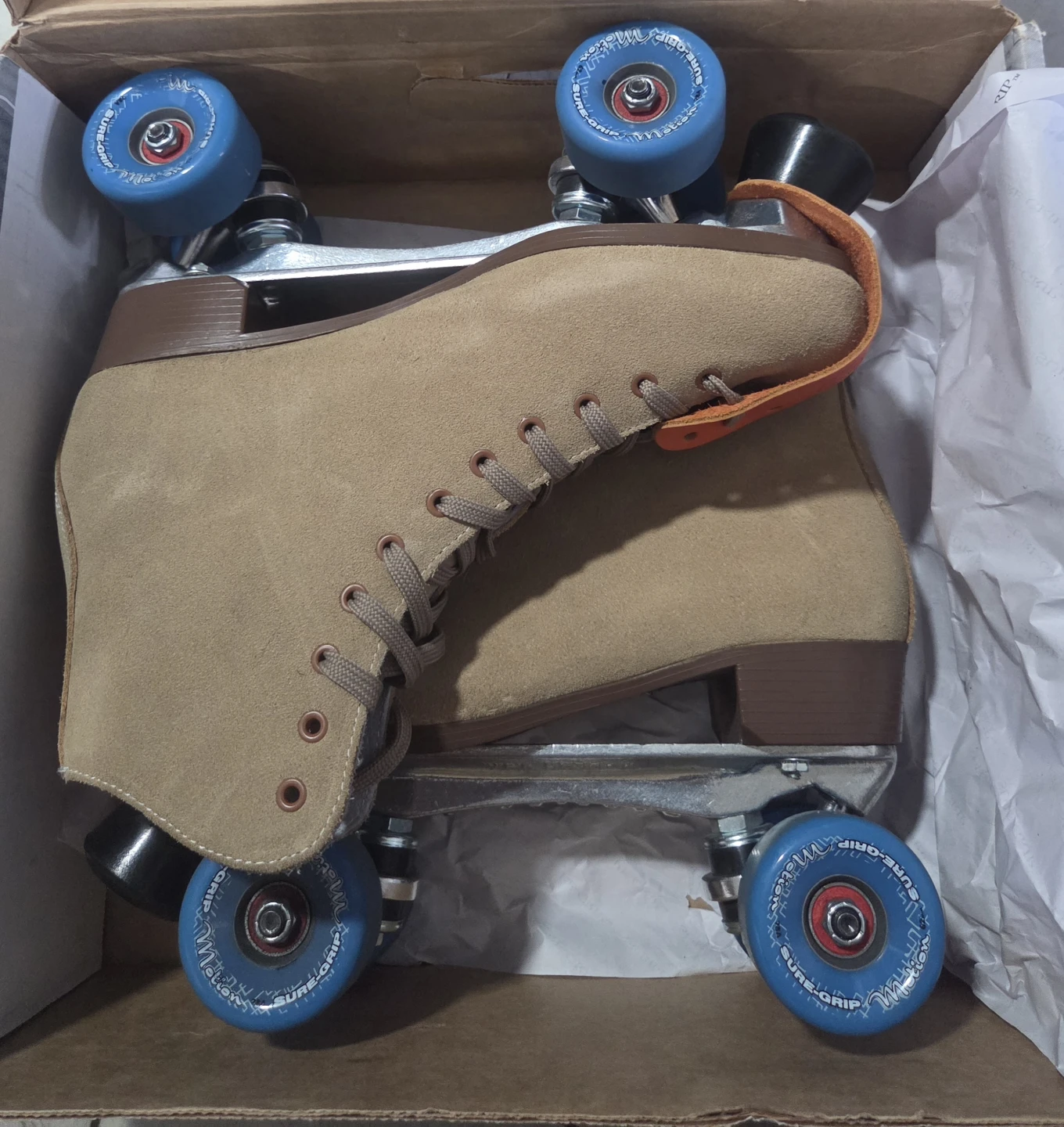 I'm selling two pairs of skates. - photo 2