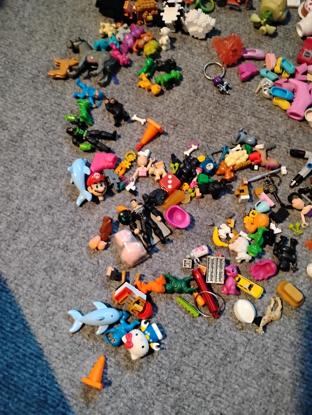 Large Mixed Toy Bundle - photo 2