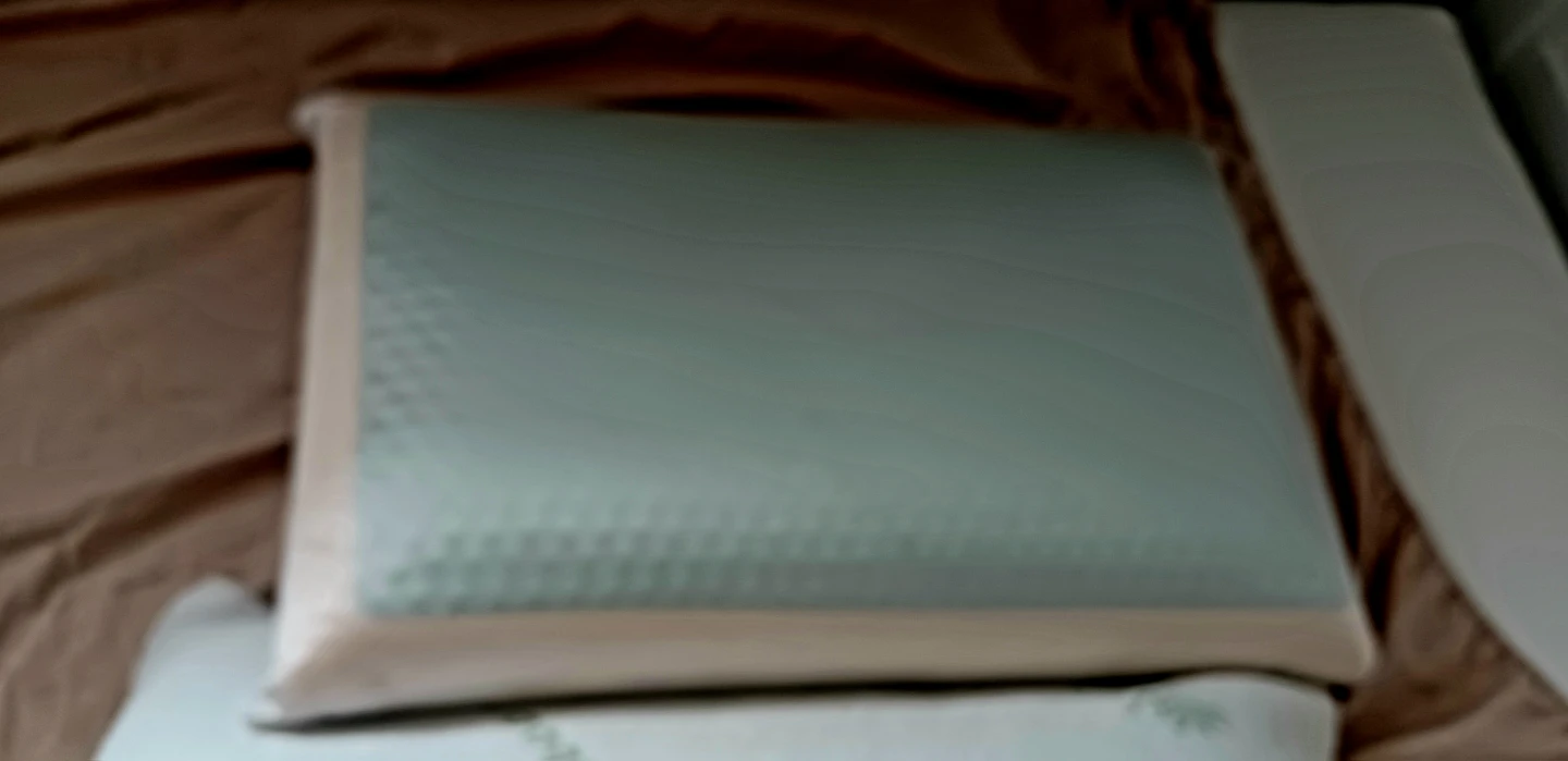 Bamboo Pillow and memory gel pillow - photo 3