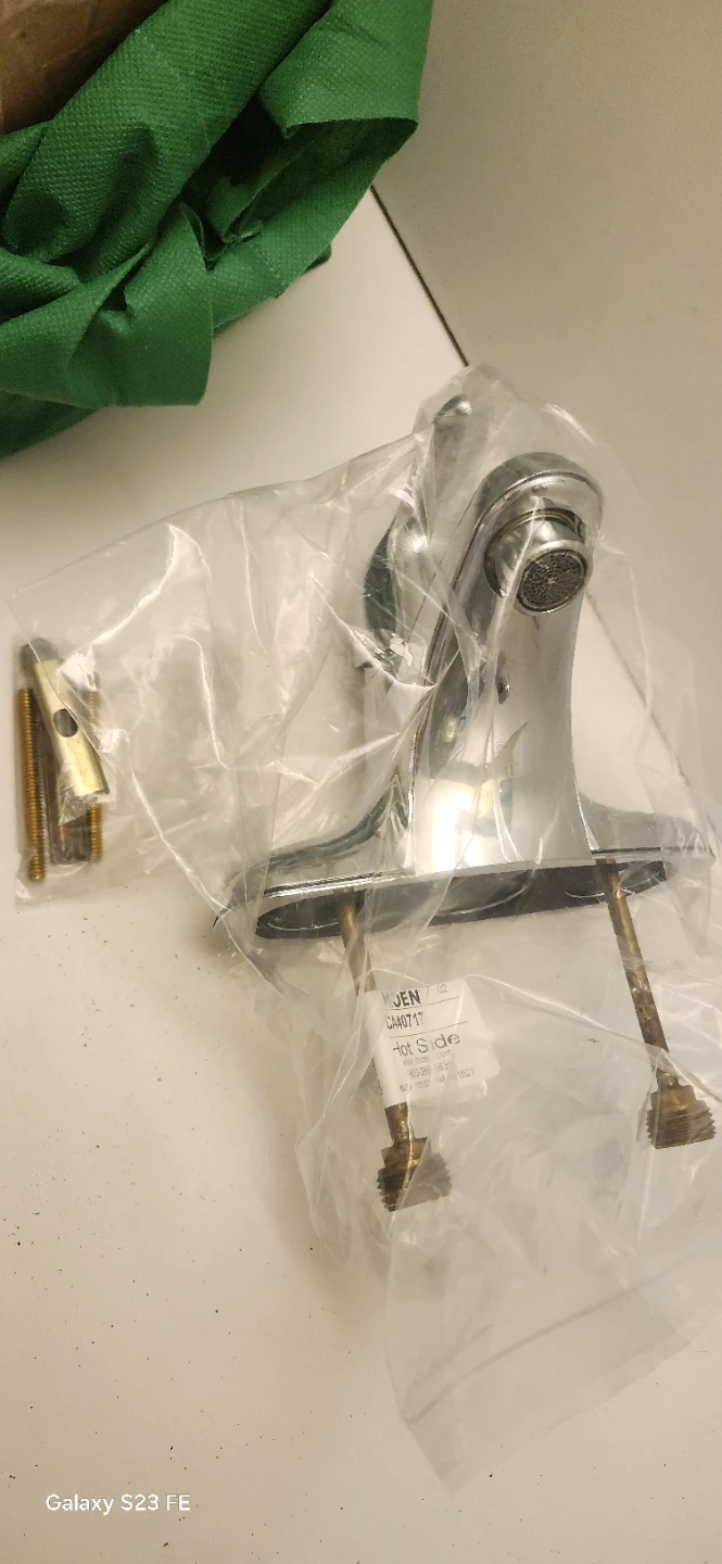 Used excellent working condition Bathroom Faucet.  Firm price - photo 2