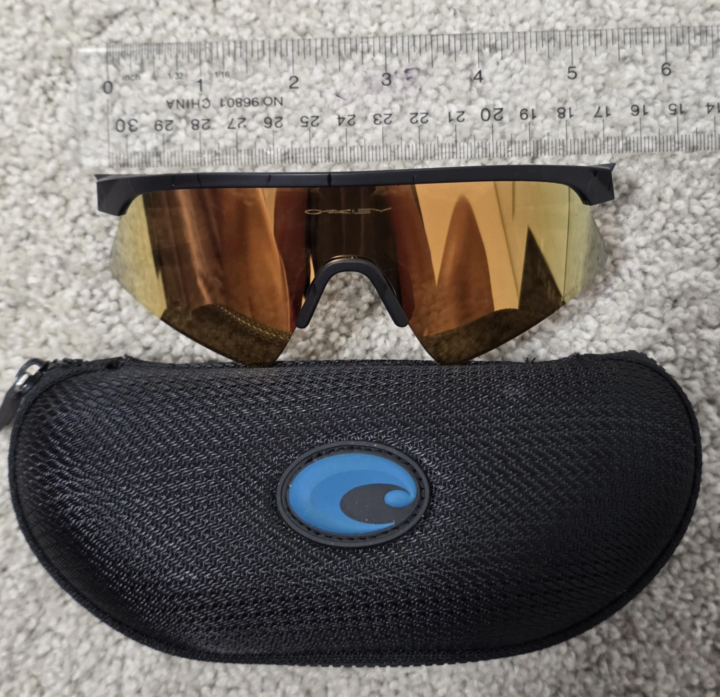 Oakley Sunglasses with Case - photo 3