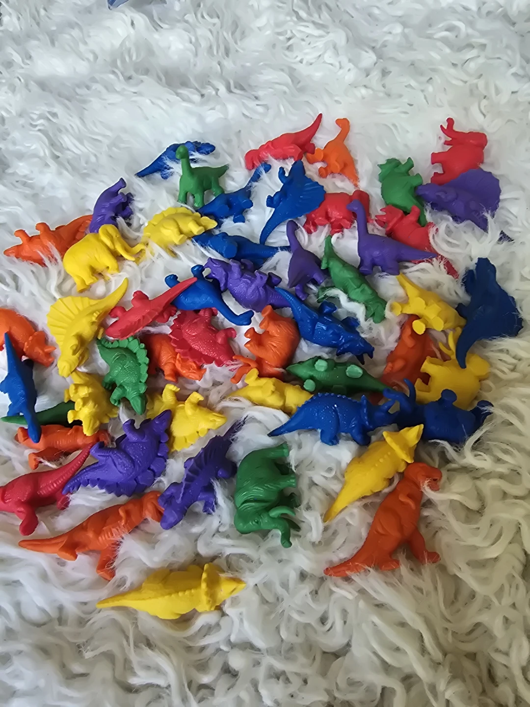 50pc Preschool Dinosaur Math Sorting Counters / Sensory Bin Toys - photo 2