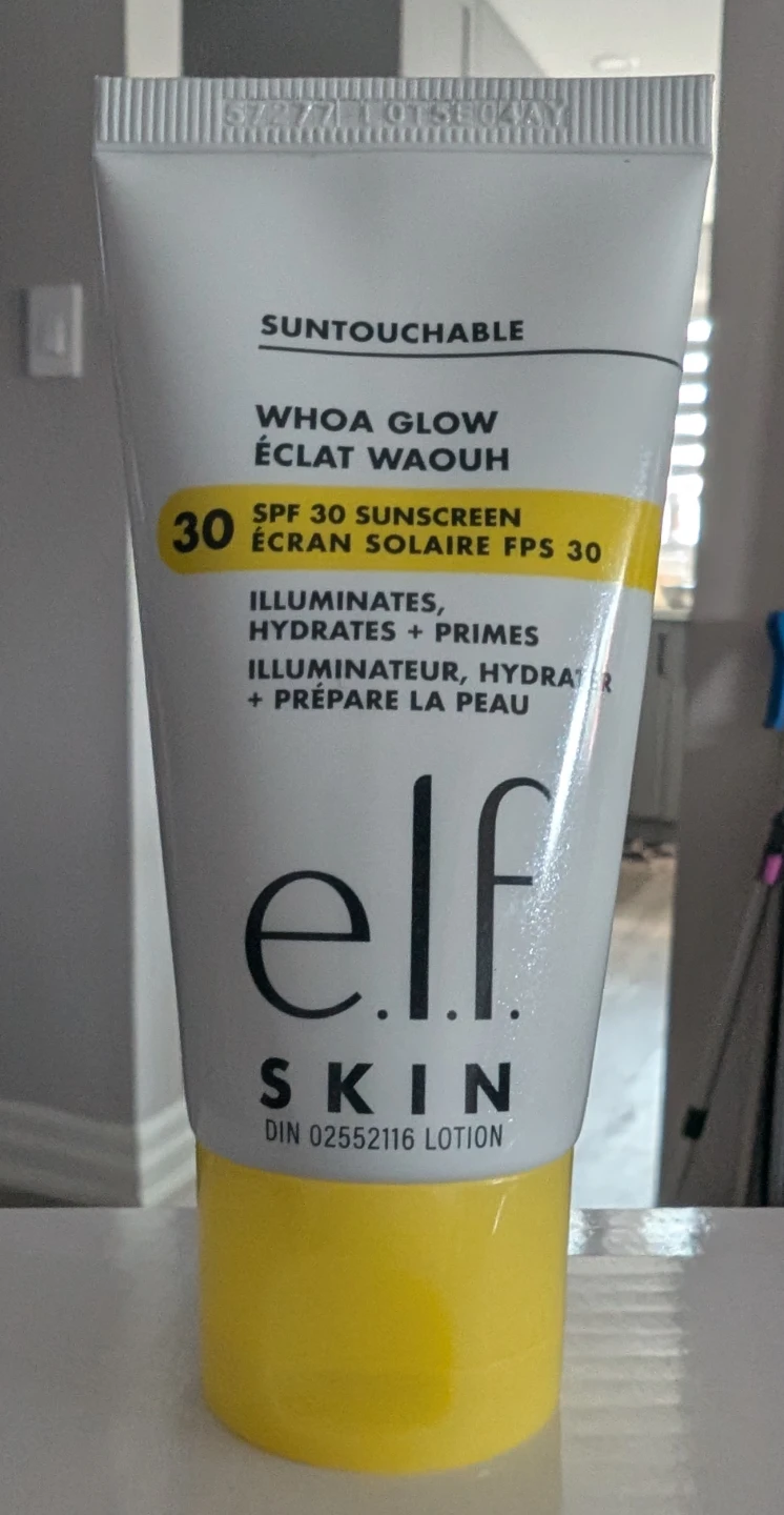 e.l.f. Suntouchable Whoa Glow SPF 30 Sunscreen