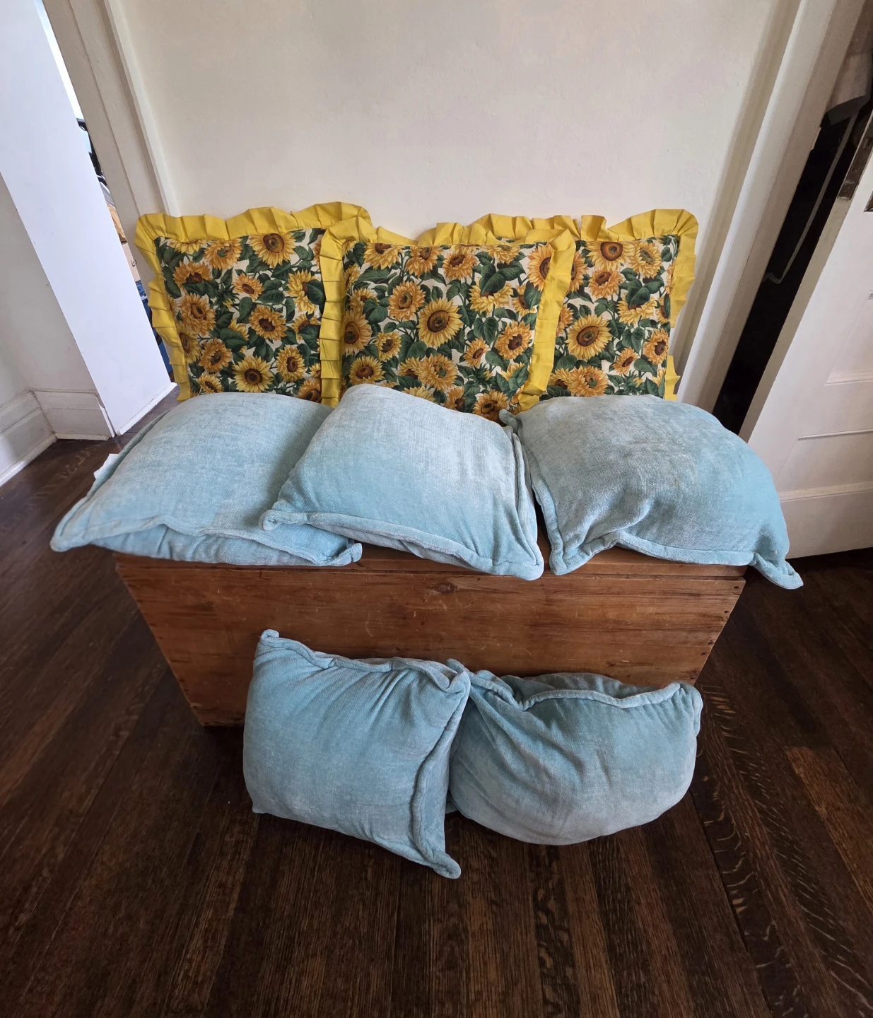 #freecycle 3 Sunflower Cushions & 5 Cushion Stuffers