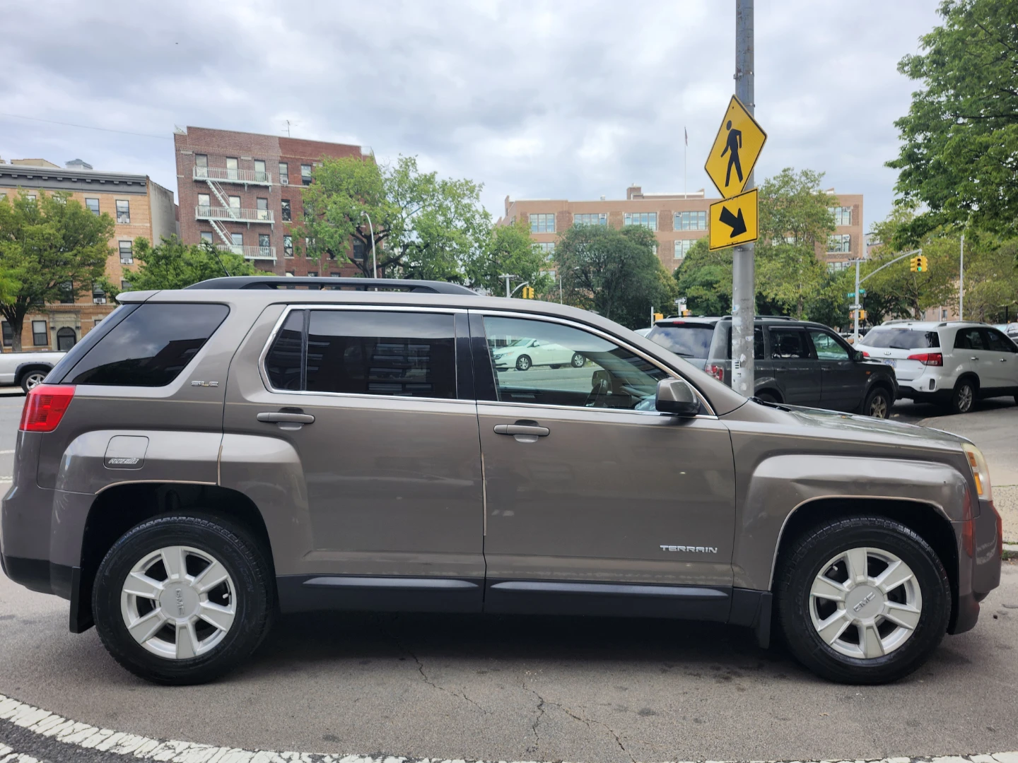 2012 GMC Terrain SUV SLE - photo 2