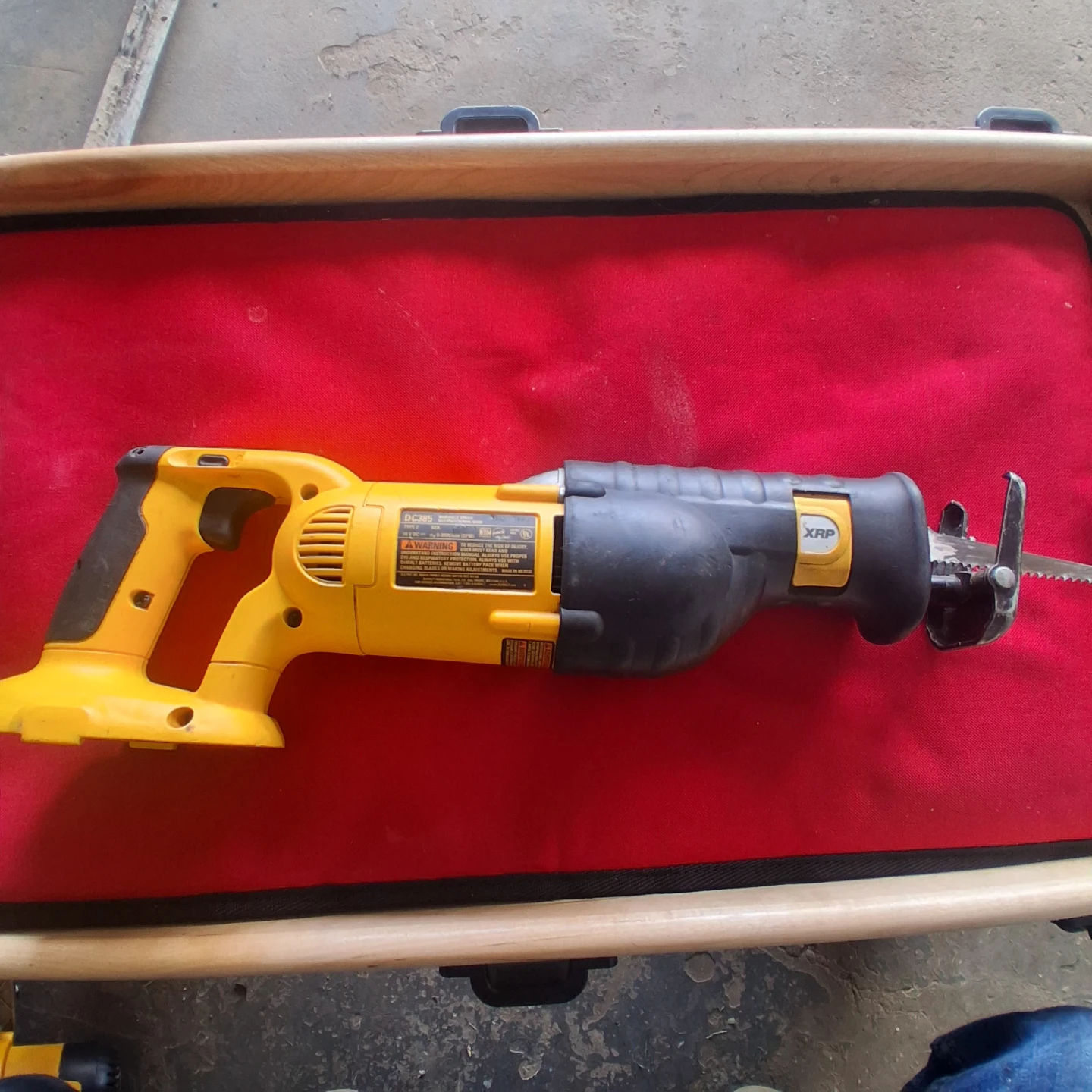 DeWalt DC385 Variable Speed Reciprocating Saw