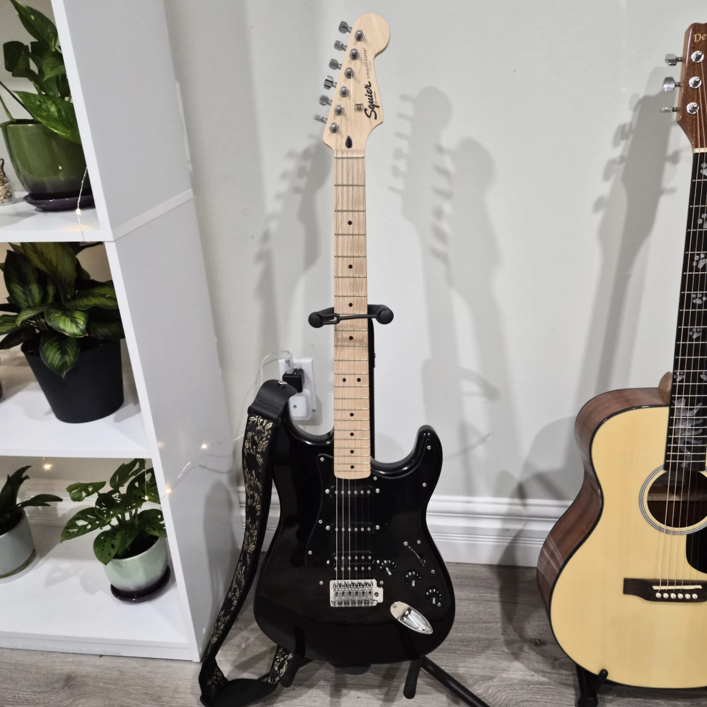 Squier Stratocaster Electric Guitar