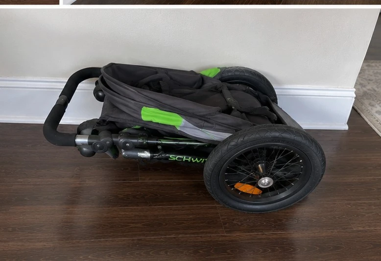 Schwinn Running Stroller - Black & Green - photo 2