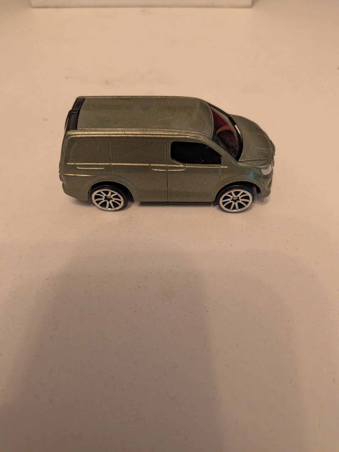 Motor Max Diecast Toy Van - photo 3