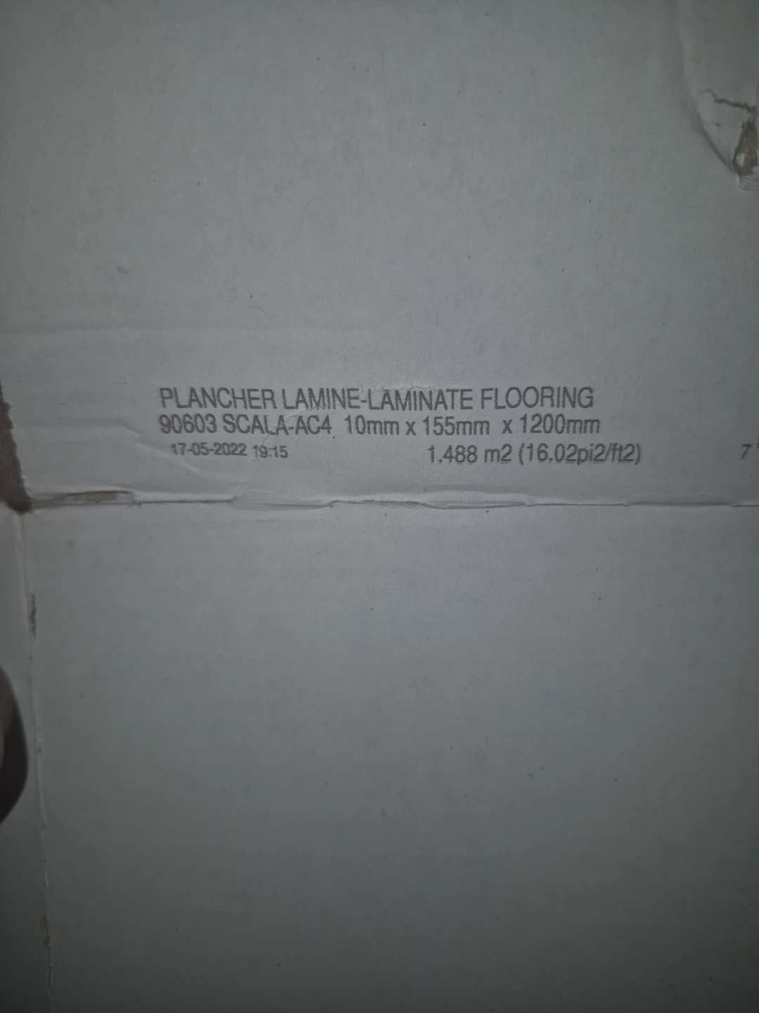 Laminate flooring - photo 3