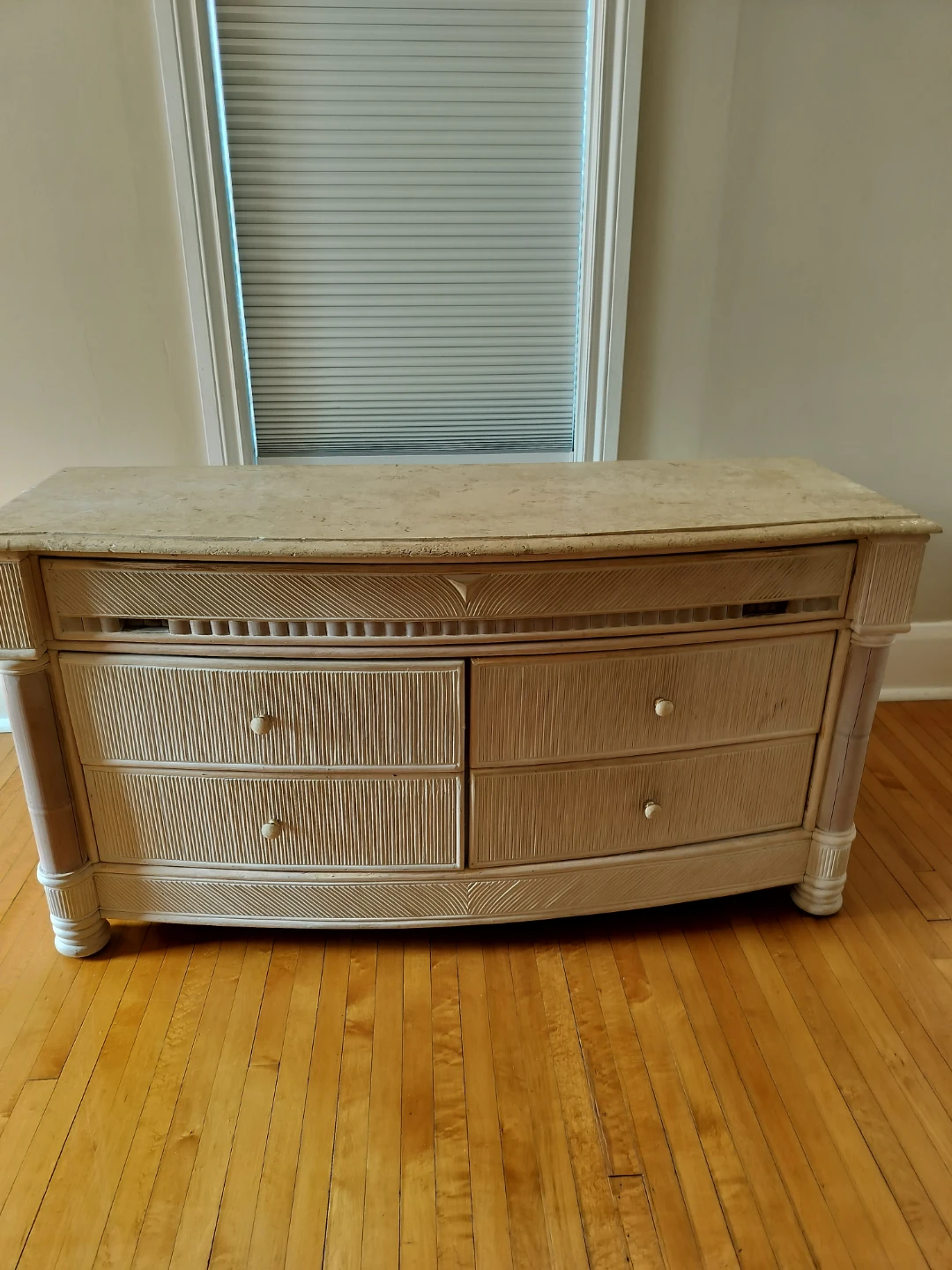Coastal Style Dresser Sliding 4 Drawers plus one sock draw