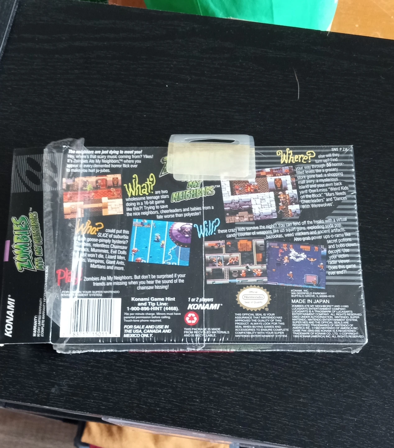 Super Nintendo Zombies Ate My Neighbors Game - photo 2