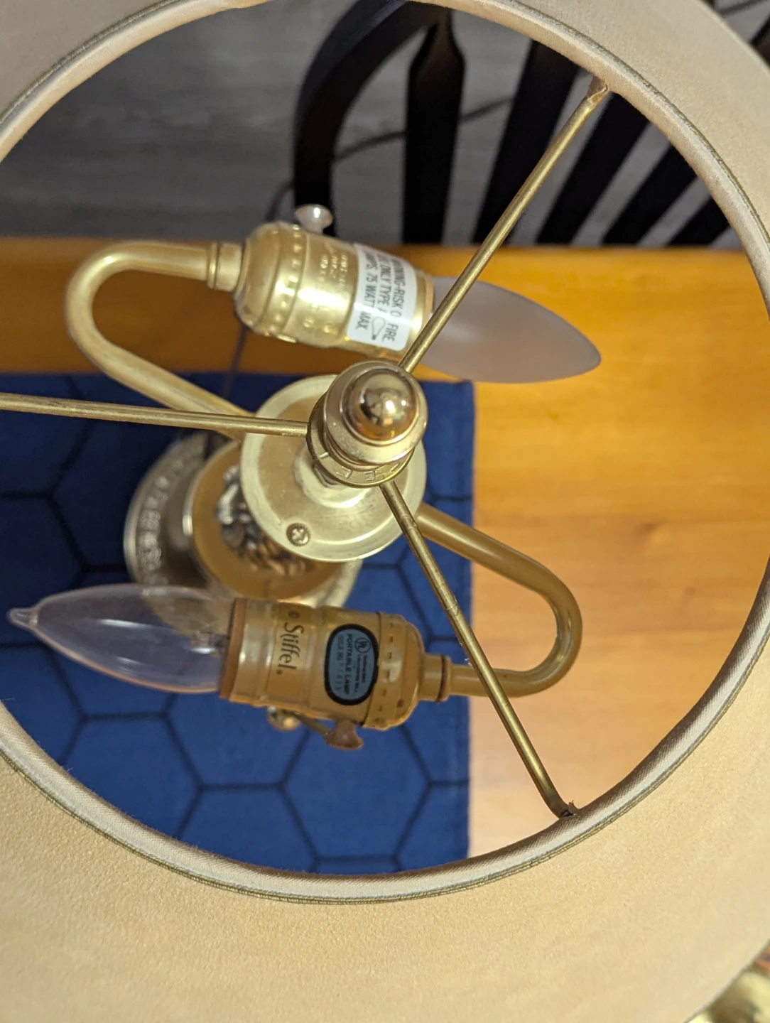 Vintage Brass Table Lamp with Beige Shade - photo 5