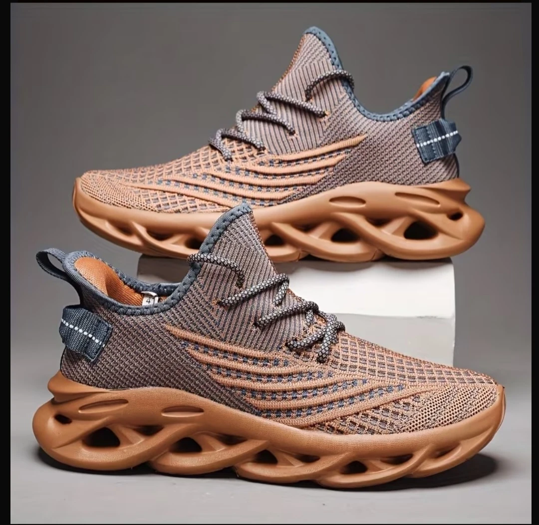 Woman shoes slip on shoes size US8 Breathing Shock absorb