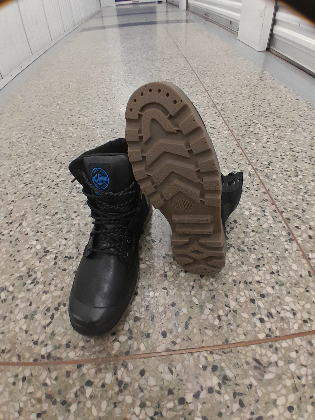 Palladium Waterproof Boots Black Men's Size 8.5 - photo 3