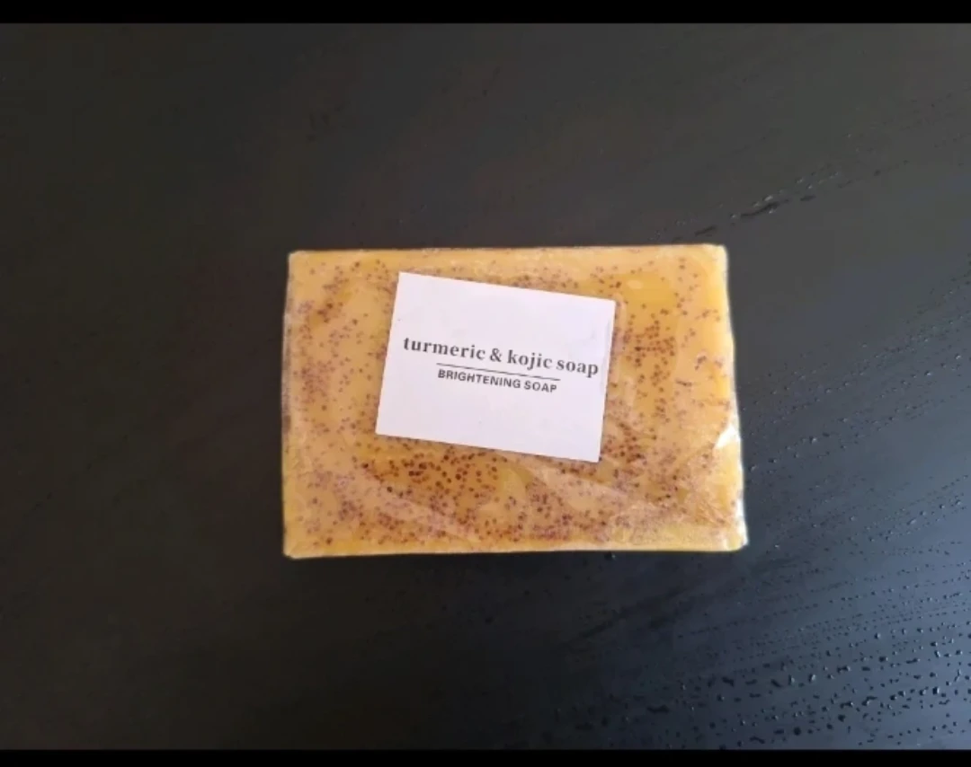 Exfoliating gloves/kojic soap & turmeric soap Bundle - photo 2