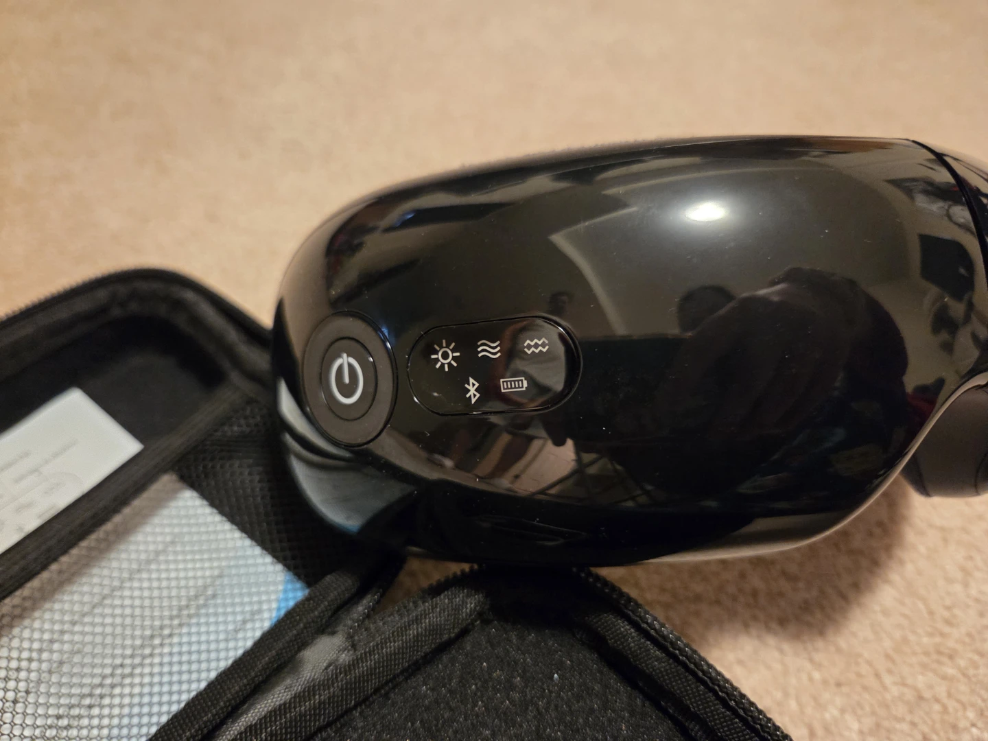 Eye Massager with Case - photo 4